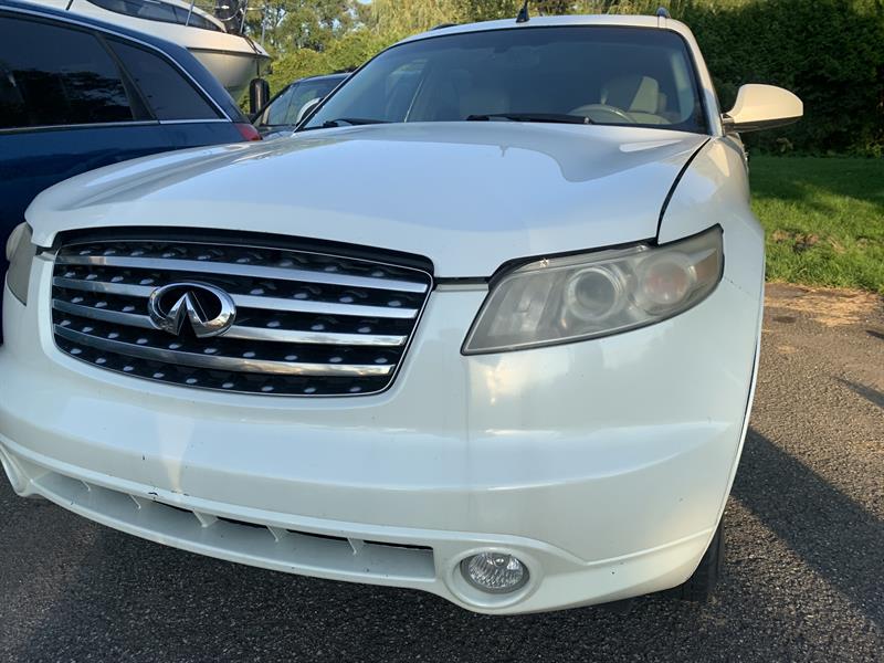 2005 Infiniti FX35