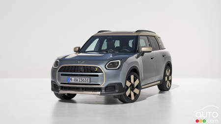 Munich 2023: The Electric 2025 Mini Countryman Debuts